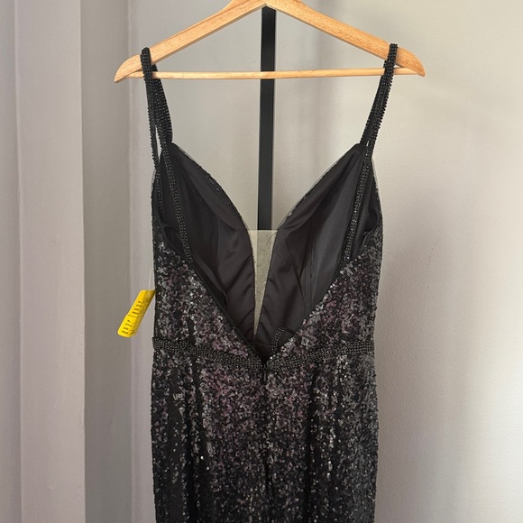 Glow Dress Black Sequin Rhinestone Open Back Prom Formal Homecoming NWT - Picture 12 of 15